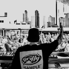 MYKE @ Summer Club 9/1 Opening for The Martinez Brothers