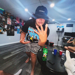 2WavvyKobe - Living It Up (Mas