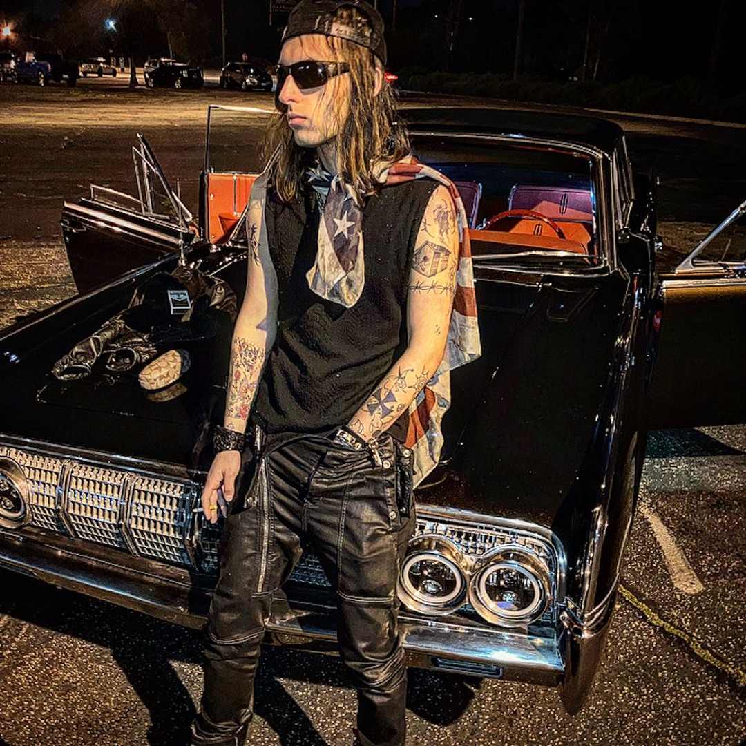 Listen to oozeslime by ricky chix in MEET THE RICK playlist online