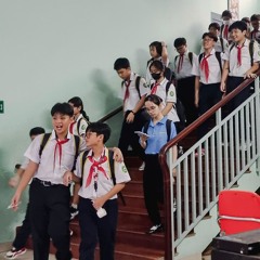 Trường học_tan học, trường cấp 2 THCS, near-field