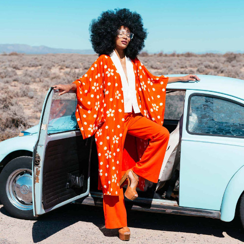 Drew - MYWORLD [DL WITH MJ VOCALS]