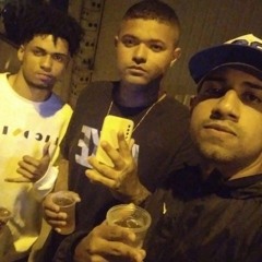 Faz o sinalzinho que ela vai pro beco, do beco é certo de ir pra base ✌🎵🎼🎶🔊