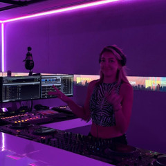Live on PURE IBIZA RADIO DUBAI - Lucy Jane Guest Mix