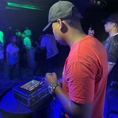 MTG PASSARINHO VS OH MOÇA( DJ WL)