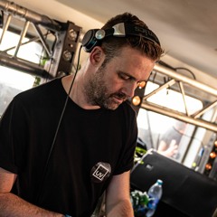 Paul Thomas Presents UV Radio 214 - Live From Mondaybar In Stockholm, Sweden