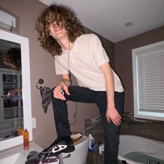 Gucci Shades v2 (ft.Mattox) Prod.sstissy