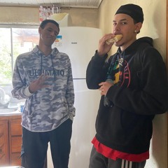 eles olham p mim W@GBR2K