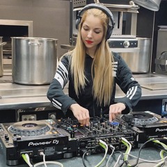 Viviana Casanova | "We Will Meet Again" Live DJ SET at Celler de Can Roca