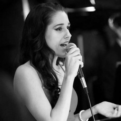 Walking in a Winter Wonderland (Live stage)