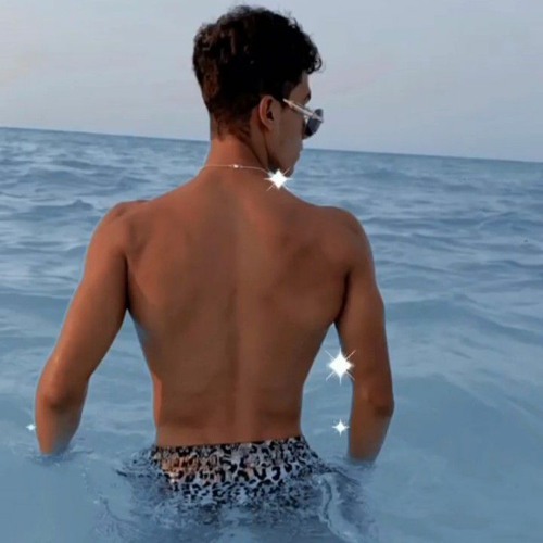 أيامنا بتودينا 💙💞
