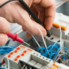 Know When You Should Hire Emergency Electricians
