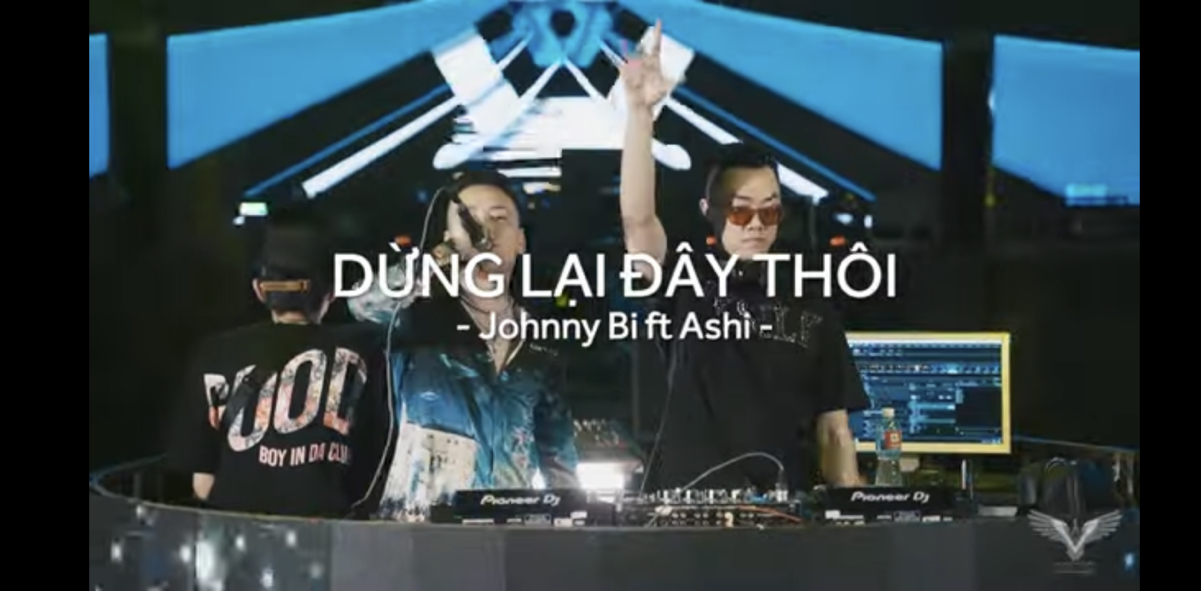 Lejupielādēt Dừng Lại Đây Thôi Remix  DJ Johnny Bi x MC Ashi Live At Klub One  Hà Nội.mp3