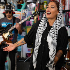 Oyeme (En Vivo en NPR Tiny Desk)