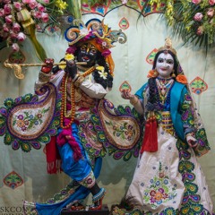 HH Sacinandan Swami - Kirtan At Surabhi Kund - 10.11.21