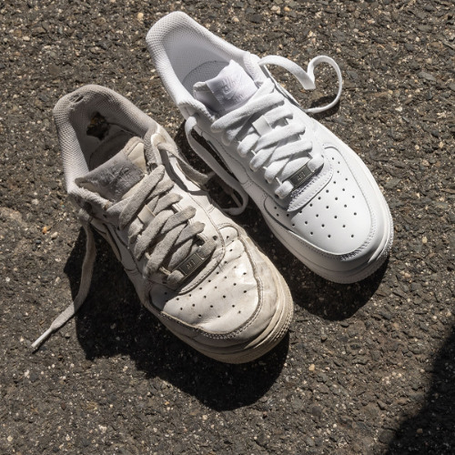 SHOES T1ED FOR MANY REASONS! prod. DJ BIGBANKULTRASALTACCOUNT