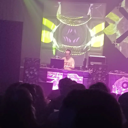 TEK CARE DMZ live la péniche