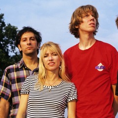 In Focus: Sonic Youth 220324