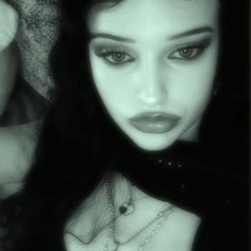 LYON - FALL feat.Unknown.1ntro (PRODS. BEATDEMONS)