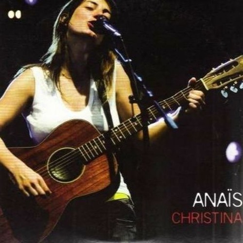 Hovering - Christina (Anais)