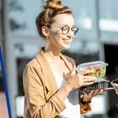 Factors To Consider Before Developing A Courier Delivery App