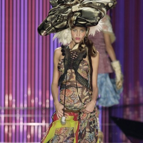 Stream John Galliano Fall - Winter 2002 Fashion Show by The Devil