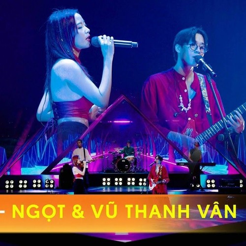 Đốt Ngọt ft Vũ Thanh Vân - Live lễ hội ánh sáng( Virtual Countdown Lights 2022 )