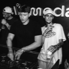 LEITE MOÇA 🥛 - MC BARBI (DJ'S TF, CUBAS & LEOZIN DO SF)