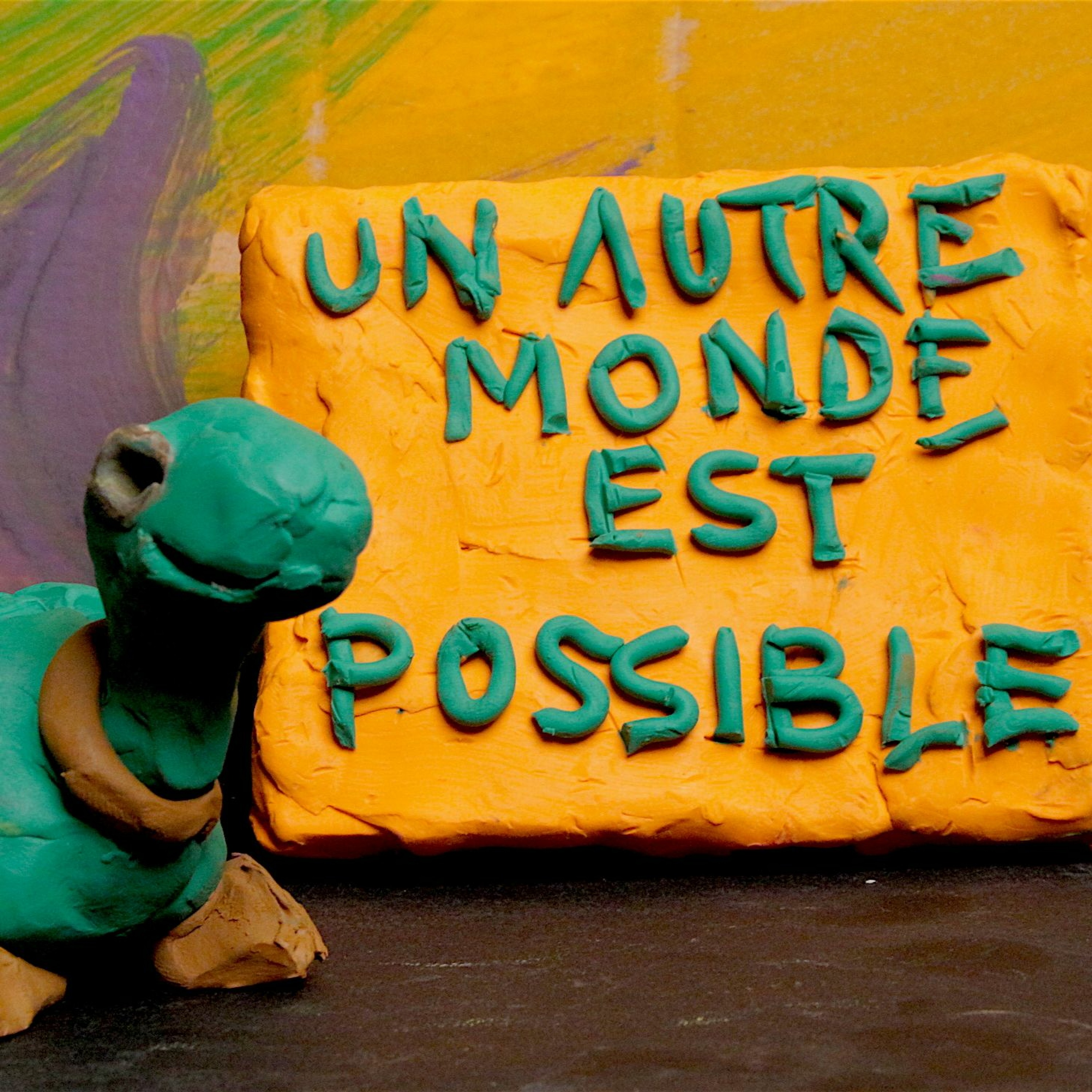 TOURNE DISQUE #24 PEACE VS WAR by Sharlot Stoned