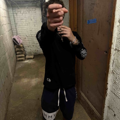 givenchywrist w/pizzy