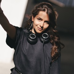 May Parra DJ set at @Mealthie Restaurant, Italy