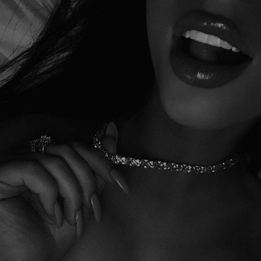 Rich Bitch Public Toy