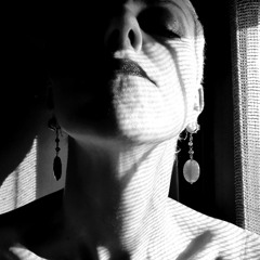 Wave to blue 06 11 2025 - Fantasmi