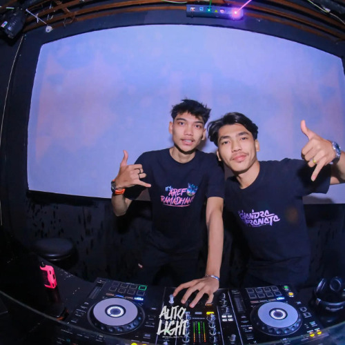 Bazaar #Hbd Uweks ( Aldrmdhn X CpAgain ) Supdup Waduh