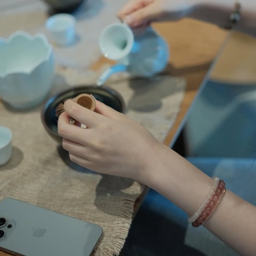 hom qua quy moc khoc