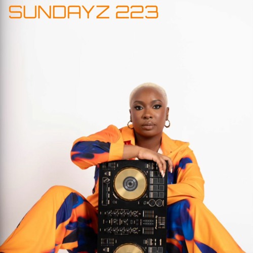 Sundayz 223 (feat. Mixaurina)