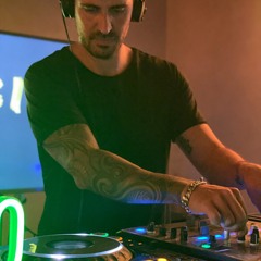 Martin Tolosa - Warm Up Baunder @OASIS