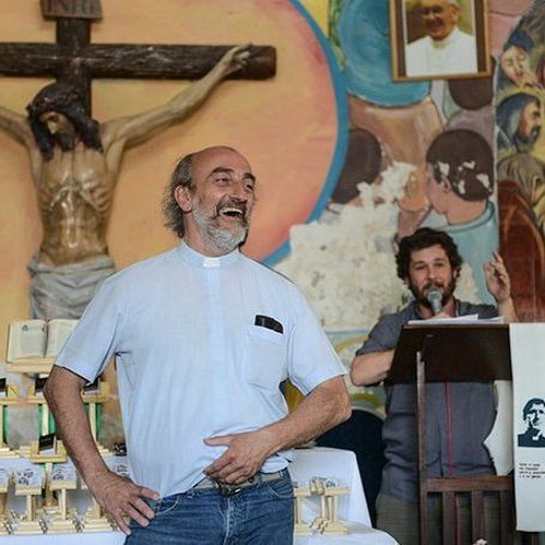 Transmite episodio Padre "Toto": "En las villas está el narcotráfico como dice Vidal pero quien gobierna es la Ciudad" por podcast Futurock FM | Escuche en línea gratis en SoundCloud