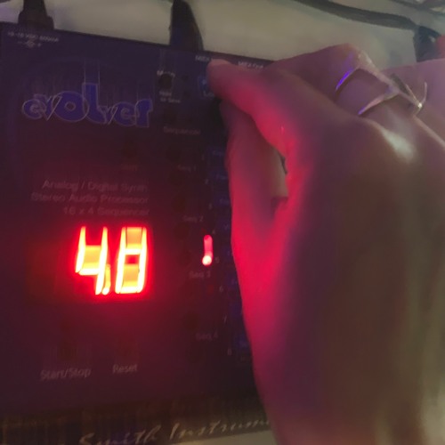 "I love Evolver" the almost 1 hour synthesizer jam