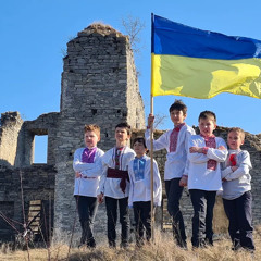 Доброго вечора, ми з України! Good evening, we are from Ukraine!