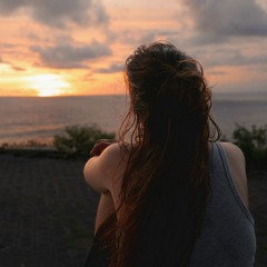 Holding Onto Dear Memories v1