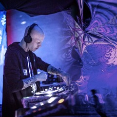 Roll-In Groove Introducing #2: Cartman DJ Set [Free Download]