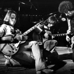 10CC - I'm not in Love  (re disco ver ''So don't forget it'' The Silly Phase of Pꨄ︎P Mix) back to 75