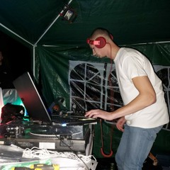 Free 2 Dance Mix 1-Live From Rave
