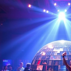 Dance yourself away Mix