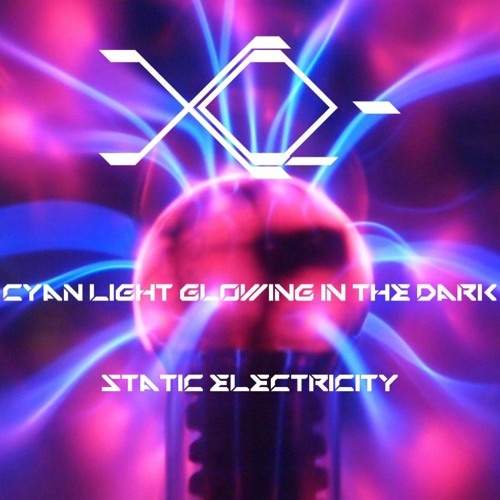 XQ- - Cyan Light Glowing In The Dark