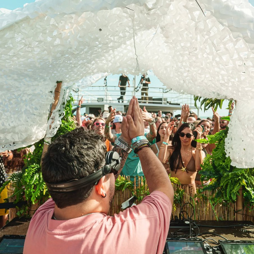 Luccio @ Cosmic Gate Sunset Sail South Beach Lady