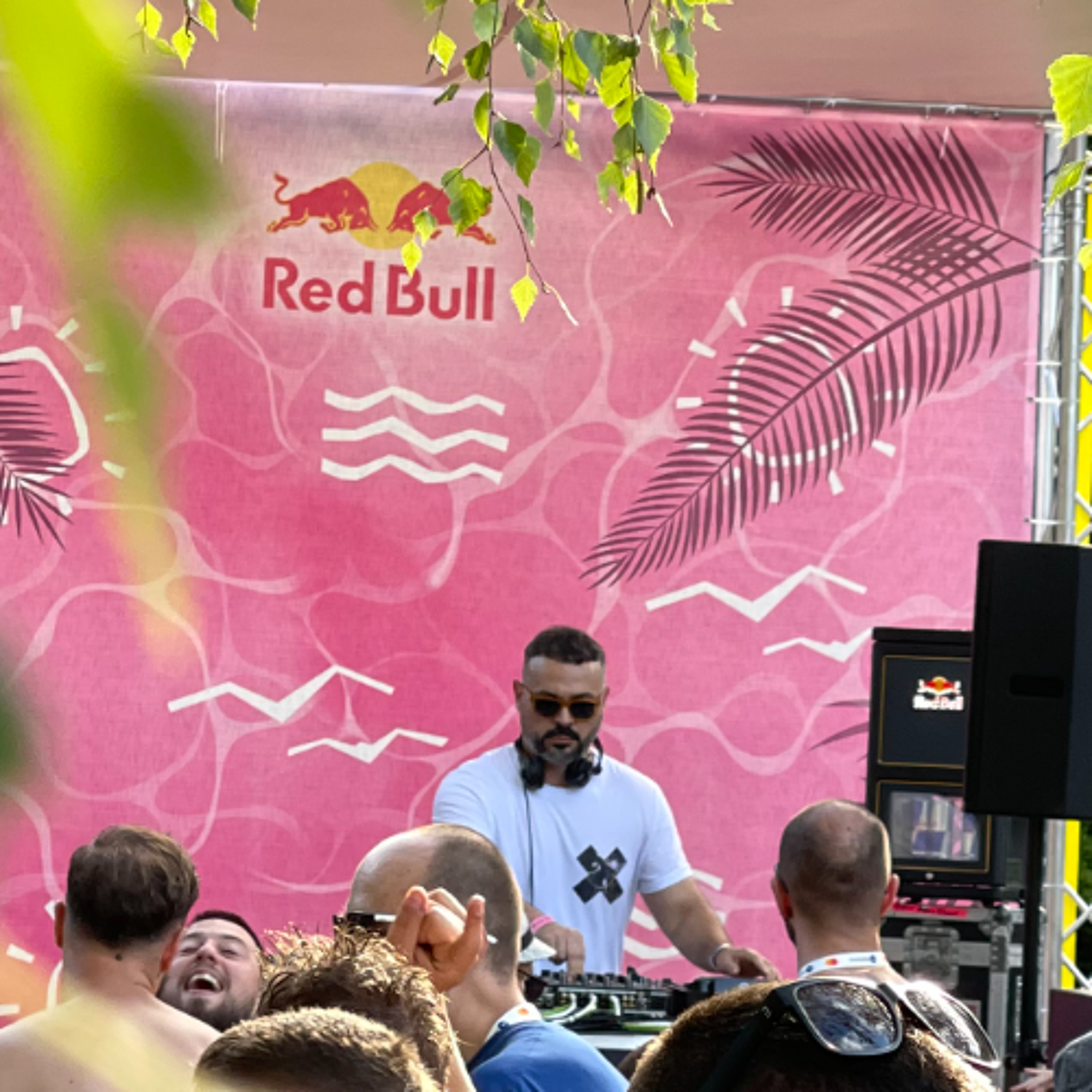 PEZNT presents MUSIC MATTERS
