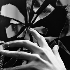 Broken Mirror ft. AuDiO (Prod. noria beats)