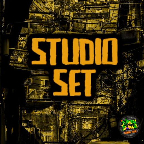 Studio set // Shifting dance floor