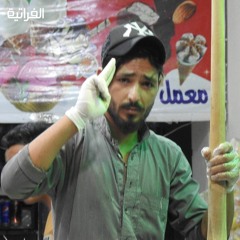 أبو سلطان شاب طموح أنشأ ملعباً لكرة القدم وأنشأ معملاً خاصاً لبوظة بكداش في مدينة هجين